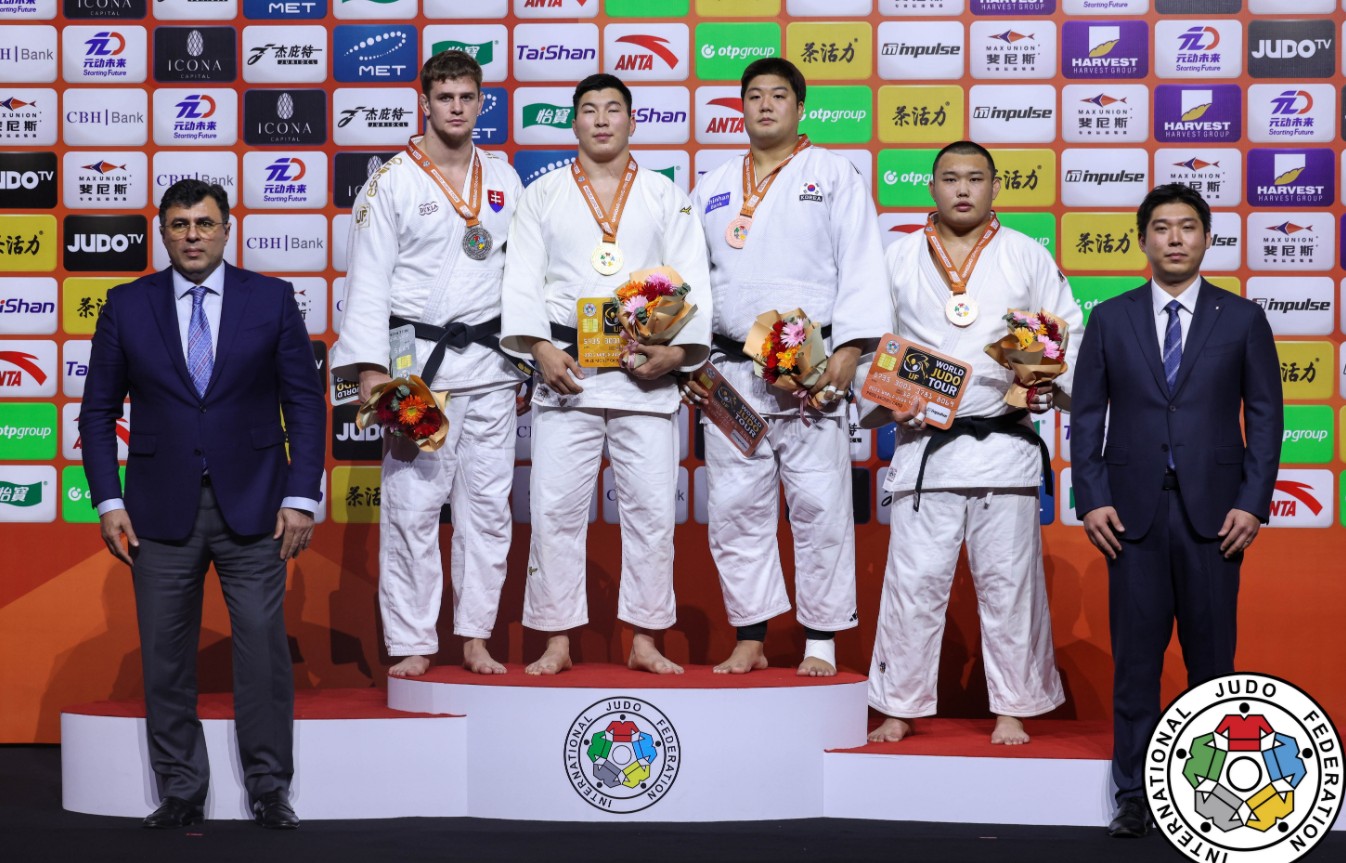 360截图20250928214233506.jpg 360截图20250928214233506.jpg