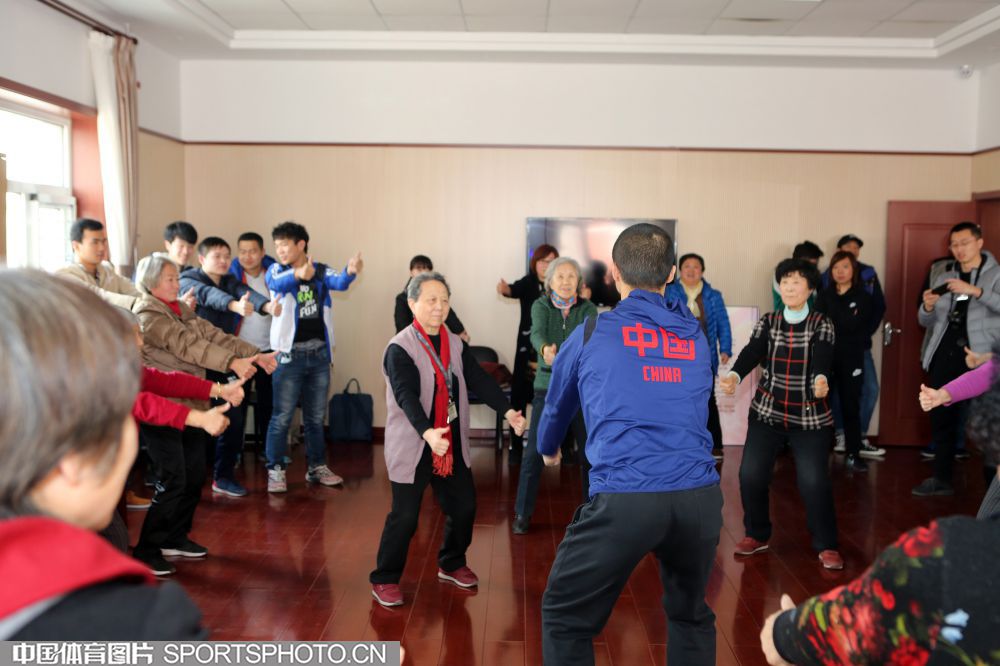 W_5520174_17031115_lgf.jpg W_5520174_17031115_lgf.jpg