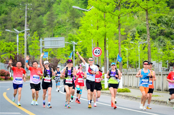 秦岭.jpg