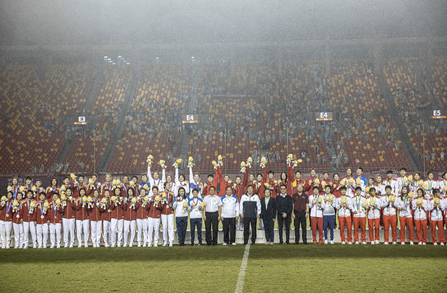 全运会-女子成年组:联合队夺冠2.png 全运会-女子成年组:联合队夺冠2.png