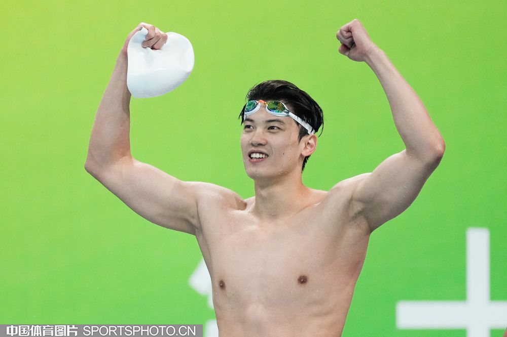 1014-冠军2.jpg 1014-冠军2.jpg