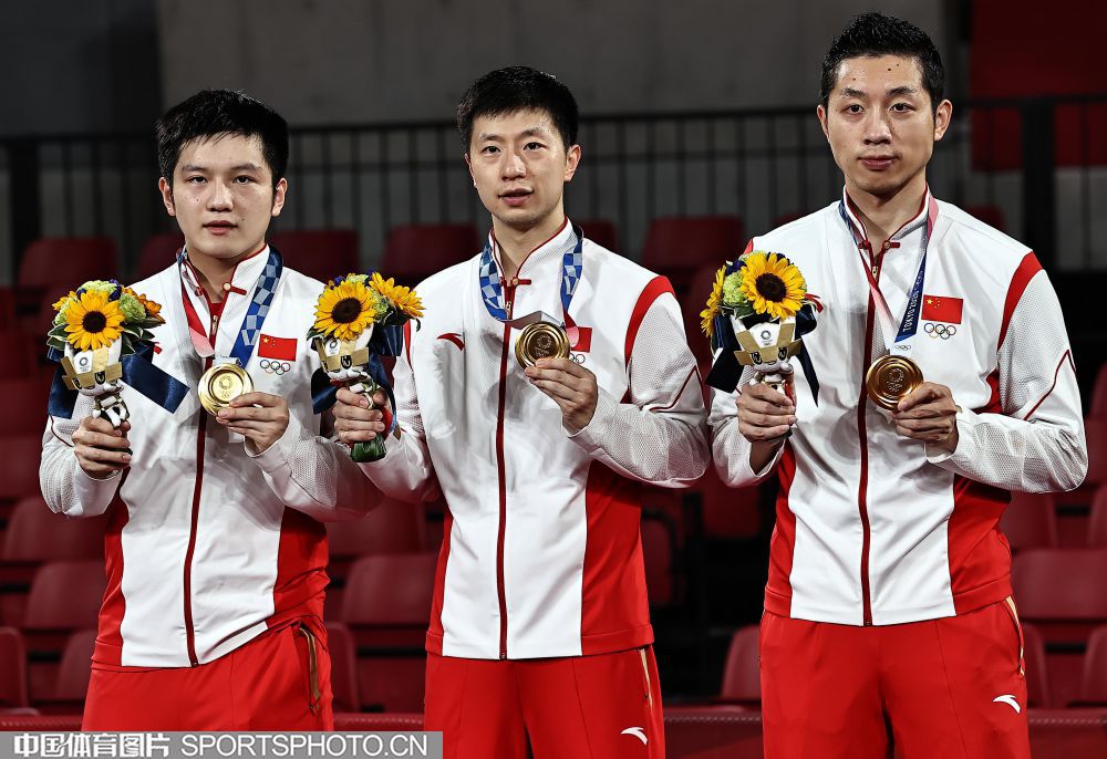 1014-冠军7.jpg 1014-冠军7.jpg