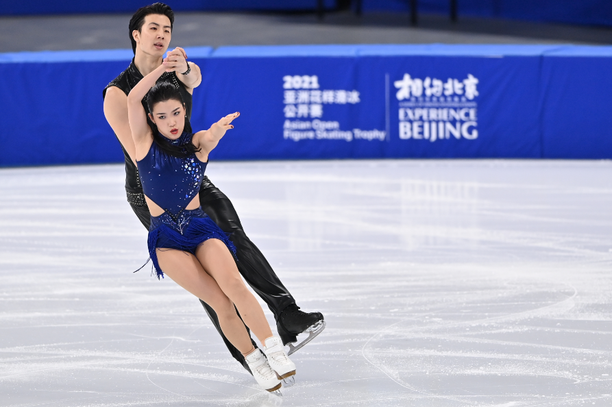 1015-花滑3.png 1015-花滑3.png