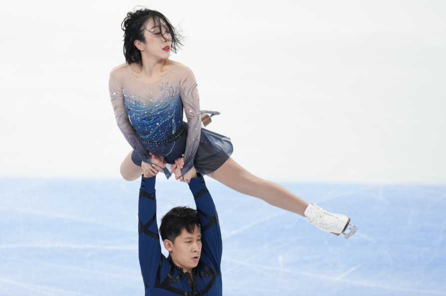 1022-花滑3.png 1022-花滑3.png